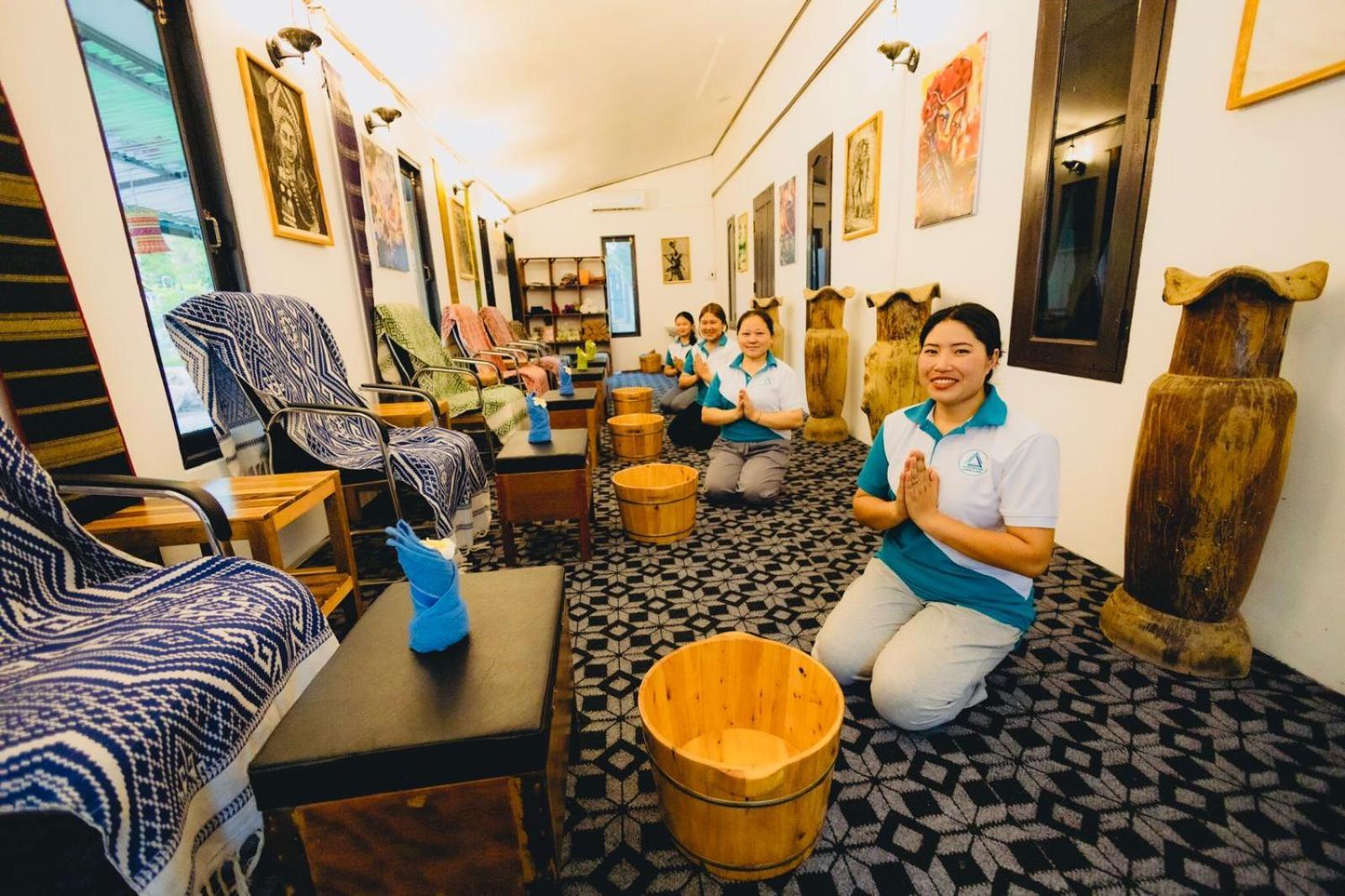 Chanthavong Hostel หลวงพระบาง ภายนอก รูปภาพ