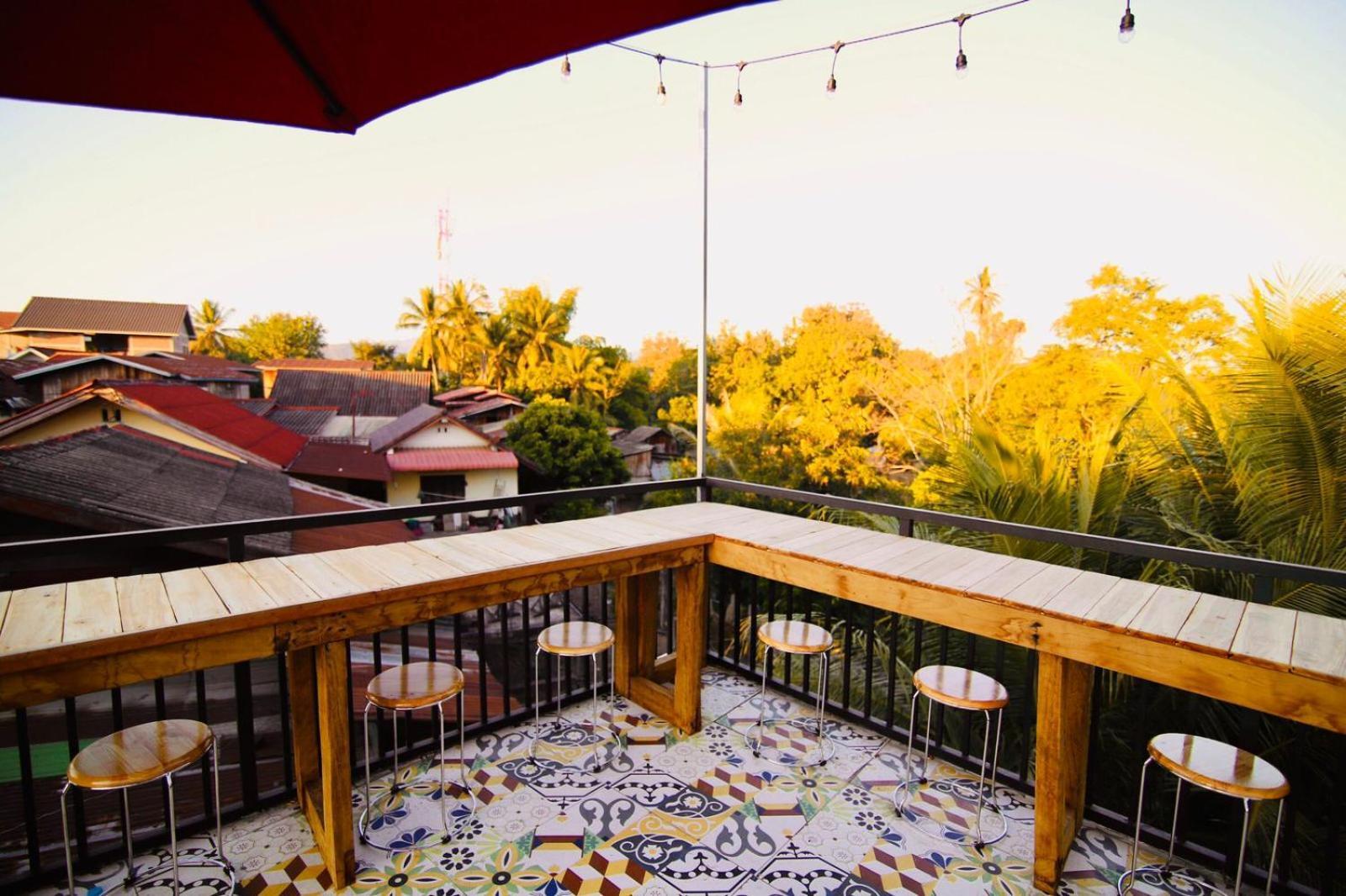 Chanthavong Hostel หลวงพระบาง ภายนอก รูปภาพ
